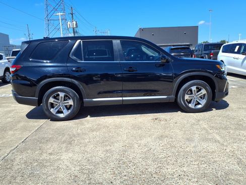 Used 2025 Honda Pilot EX-L image 29