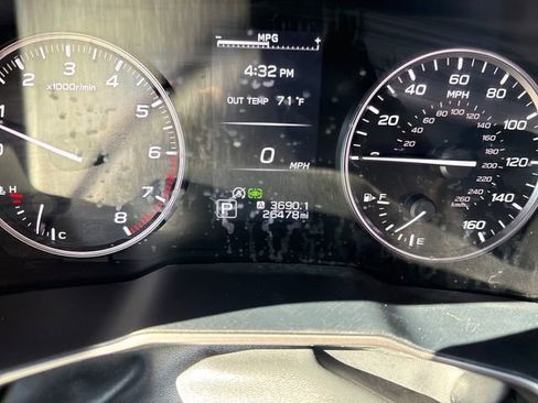 Used 2022 Subaru Outback Limited w/ Tech Package 3 image 23