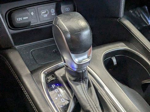 Used 2020 Hyundai Santa Fe Limited image 12