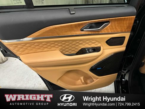 Used 2024 Jeep Grand Cherokee Summit image 12