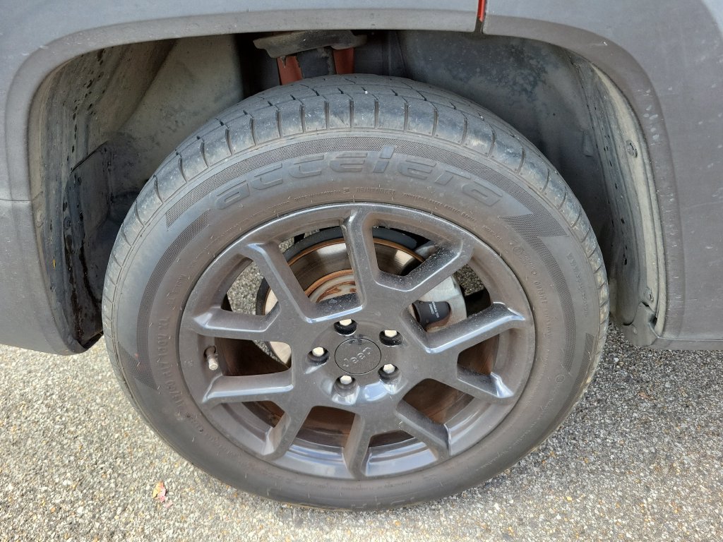 Used 2020 Jeep Renegade Altitude FWD image 9