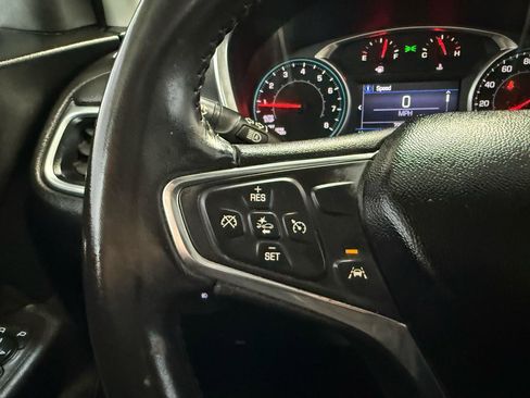 Used 2020 Chevrolet Equinox LT image 30