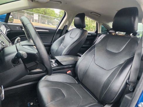 Used 2017 Ford Fusion Energi Titanium FWD image 24
