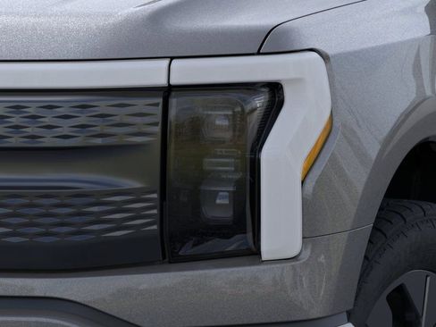 New 2025 Ford F150 Lightning Flash AWD/4WD image 18