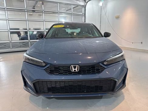 Used 2025 Honda Civic Sport image 3