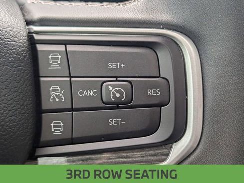 Certified 2022 Jeep Wagoneer Series III w/ Premium Group I AWD/4WD image 20