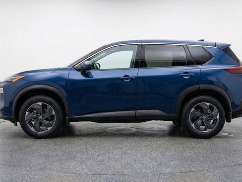 Used 2025 Nissan Rogue SV AWD/4WD image 5