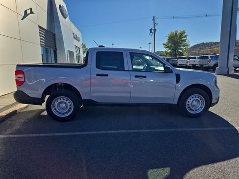 New 2025 Ford Maverick XL image 2