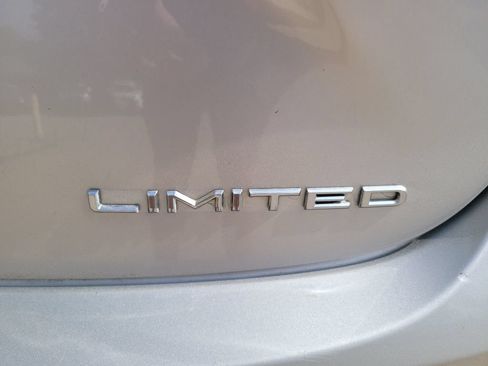 Used 2013 Toyota Avalon Limited FWD image 7