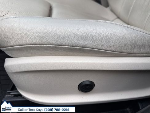 Used 2021 Mercedes-Benz GLB 250 4MATIC image 20