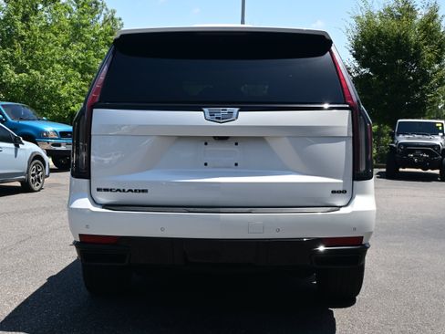 Used 2023 Cadillac Escalade Sport w/ LPO, ONYX Package AWD/4WD image 8
