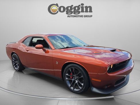 Used 2021 Dodge Challenger R/T Scat Pack w/ Plus Package RWD image 7
