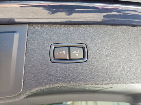 Certified 2025 Porsche Cayenne E-Hybrid AWD/4WD image 28