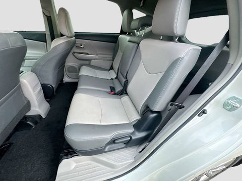 Used 2017 Toyota Prius V Five FWD image 30