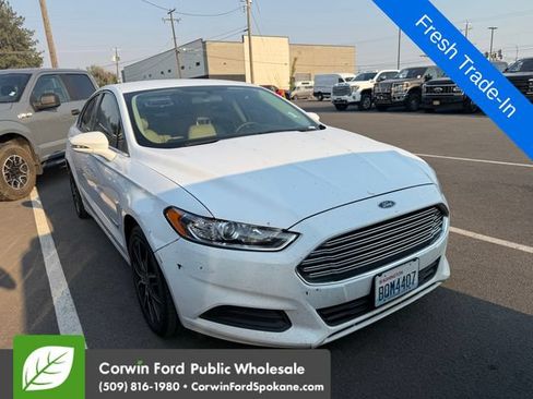 Used 2013 Ford Fusion SE FWD image 1