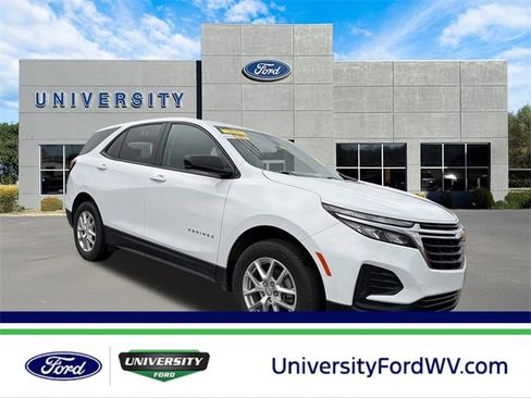 Used 2023 Chevrolet Equinox LS image 1