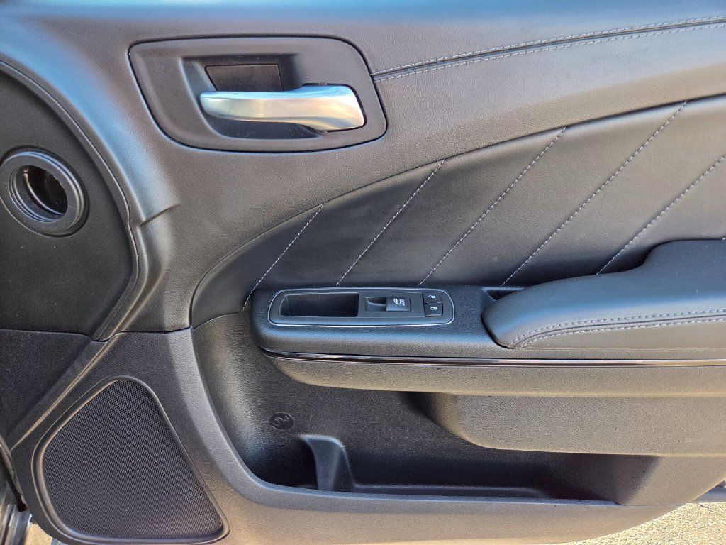 Used 2023 Dodge Charger R/T w/ Plus Group RWD image 22
