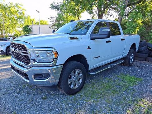 Used 2024 RAM 2500 Big Horn AWD/4WD image 3