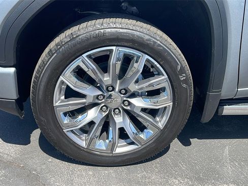 New 2025 GMC Sierra 1500 Denali w/ Denali Reserve Package image 9