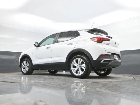 Used 2025 Buick Encore GX Preferred AWD/4WD image 38