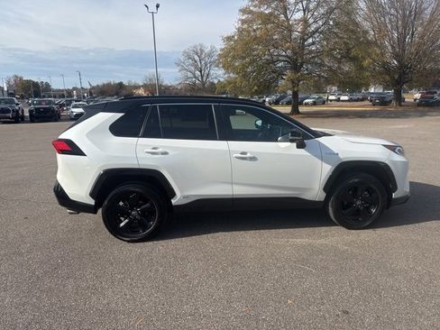 Used 2020 Toyota RAV4 XSE image 6
