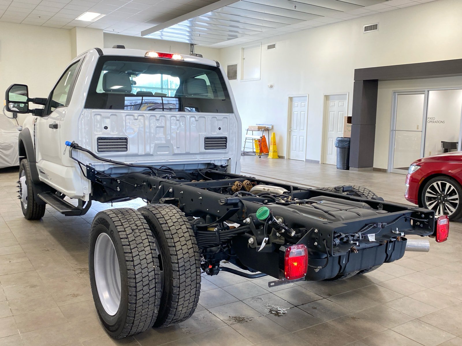 New 2024 Ford F550 4x4 Regular Cab Super Duty image 5