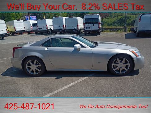 Used 2005 Cadillac XLR RWD image 12