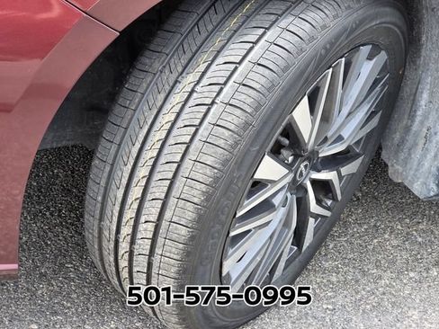 Used 2024 Nissan Altima 2.5 SV FWD image 19
