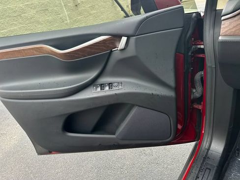 Used 2017 Tesla Model X 100D AWD/4WD image 19