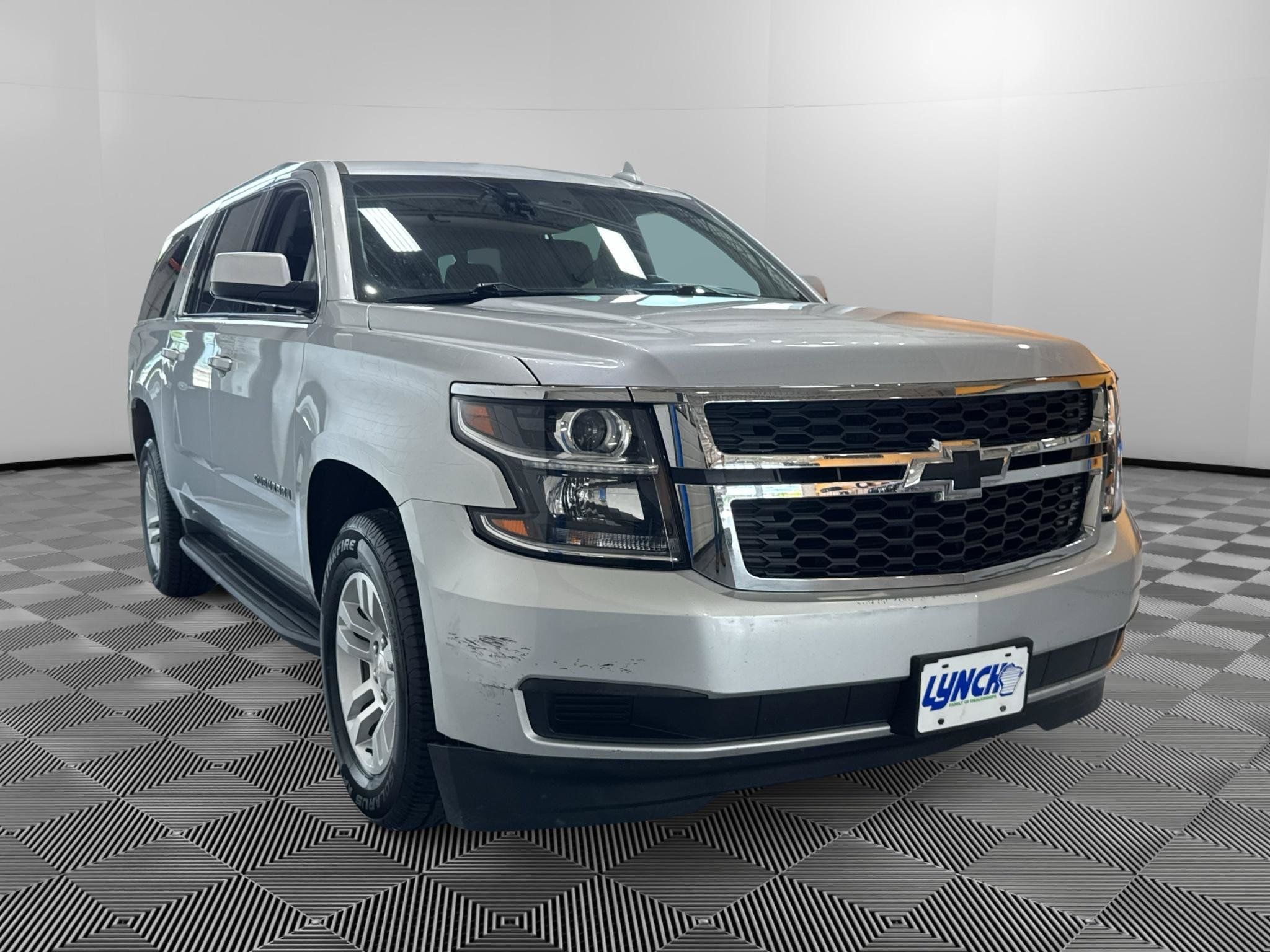 Used 2020 Chevrolet Suburban LT AWD/4WD image 7
