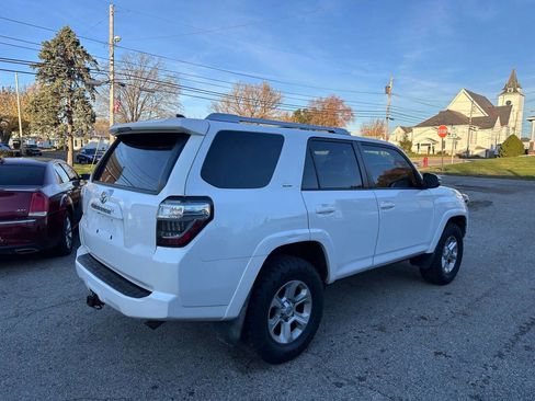 Used 2018 Toyota 4Runner SR5 Premium image 6