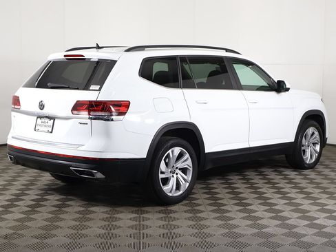 Used 2023 Volkswagen Atlas SE w/ Panoramic Sunroof Package AWD/4WD image 11