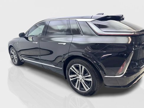 Used 2024 Cadillac Lyriq Luxury RWD image 14