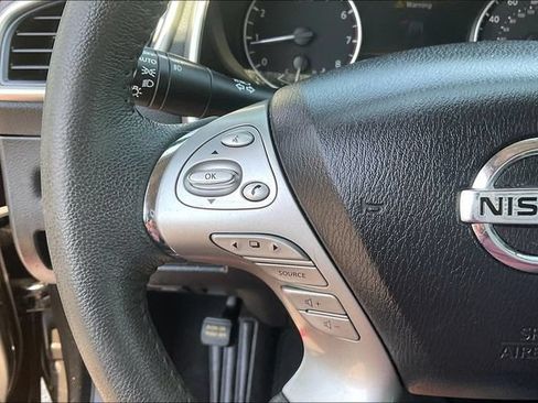 Used 2015 Nissan Murano SL w/ SL Technology Package FWD image 16