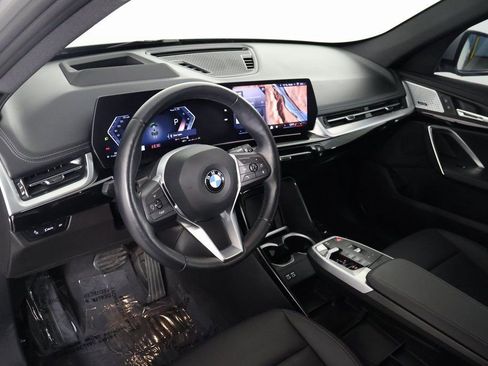 Used 2024 BMW X1 xDrive28i w/ Technology Package image 7