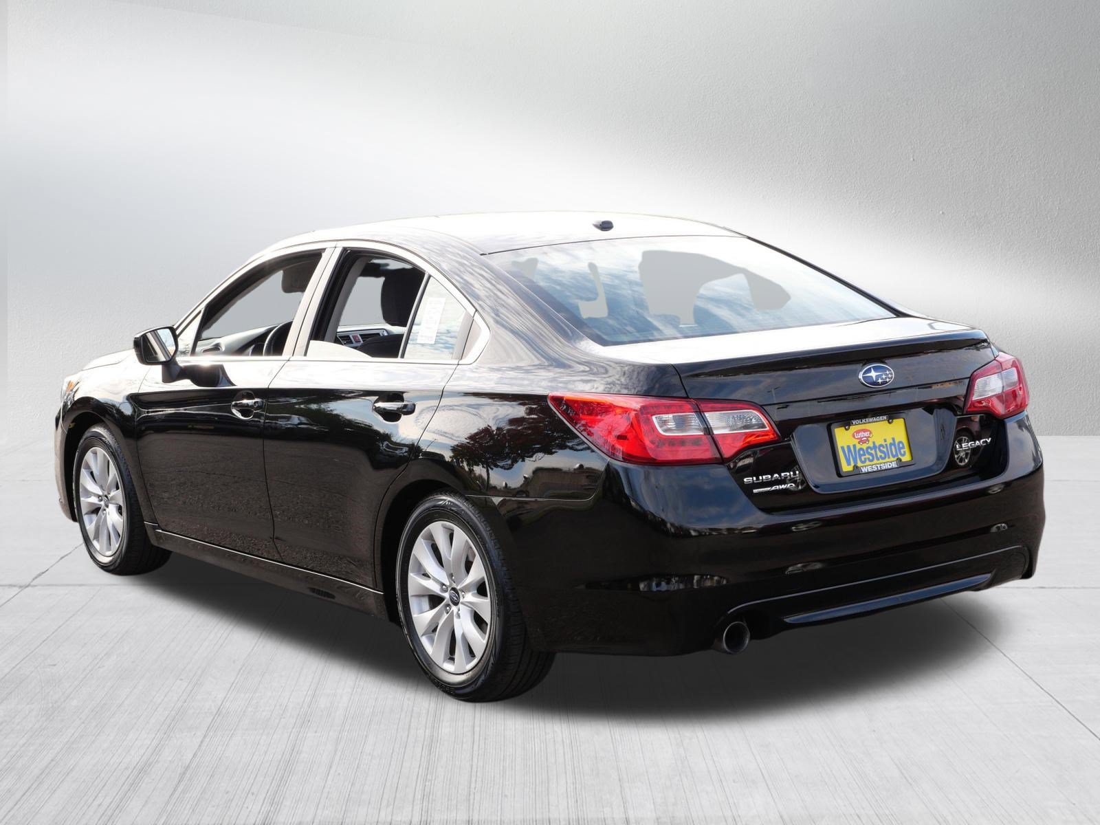 Used 2015 Subaru Legacy 2.5i Premium AWD/4WD image 5