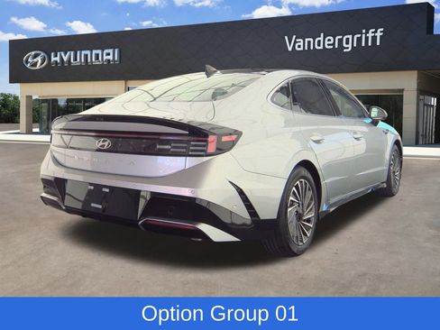 Used 2026 Hyundai Sonata Limited image 2