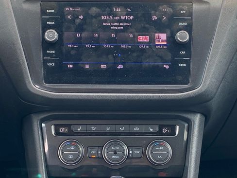 Used 2019 Volkswagen Tiguan SE AWD/4WD image 8