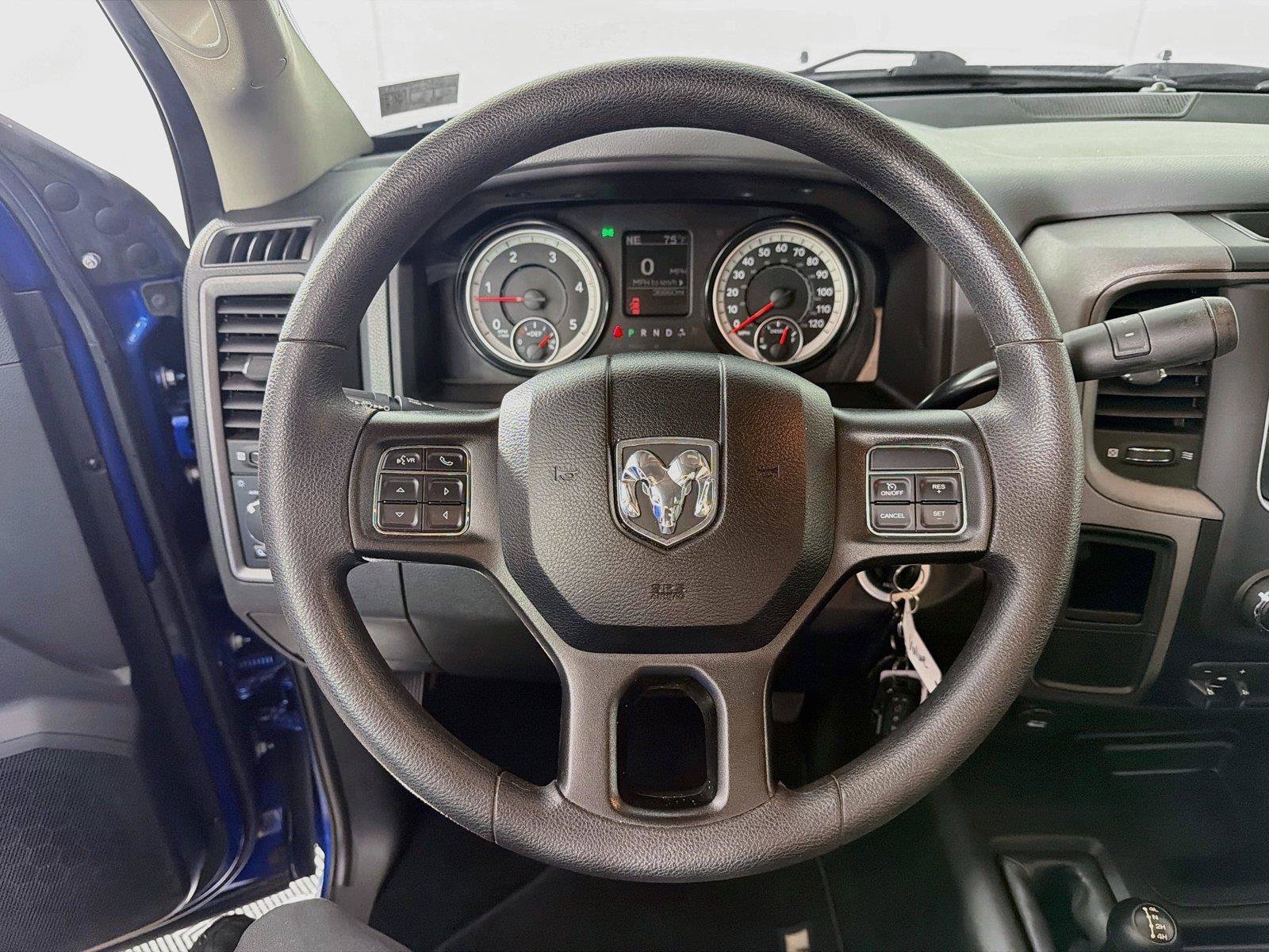 Used 2018 RAM 3500 Tradesman w/ Chrome Appearance Group AWD/4WD image 3