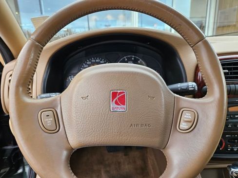 Used 2002 Saturn L-Series L300 image 19