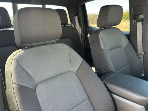 Used 2024 Chevrolet Colorado Trail Boss w/ Technology Package image 24