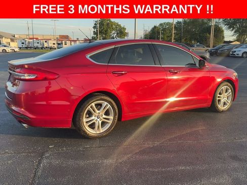 Used 2018 Ford Fusion SE w/ Fusion SE Technology Package FWD image 8