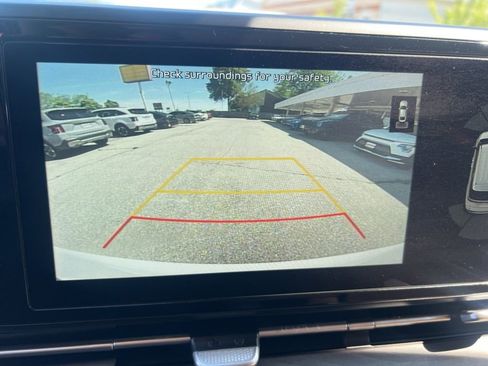 Used 2022 Kia Carnival EX FWD image 48