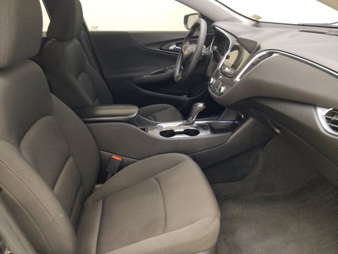 Used 2020 Chevrolet Malibu LT FWD image 21