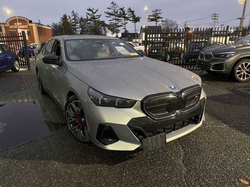 Used 2024 BMW i5 M60 w/ Premium Package image 2