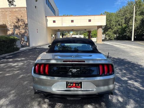 Used 2020 Ford Mustang Premium image 20