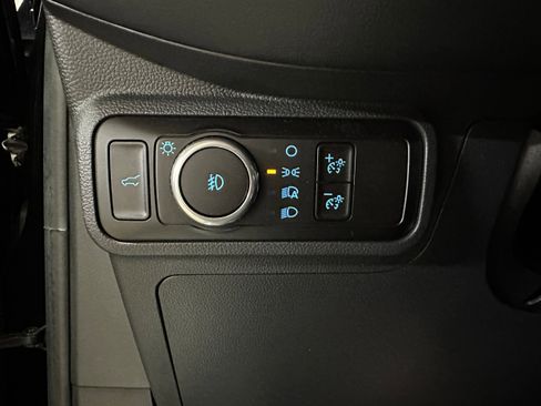 Certified 2025 Ford Explorer ST-Line image 13