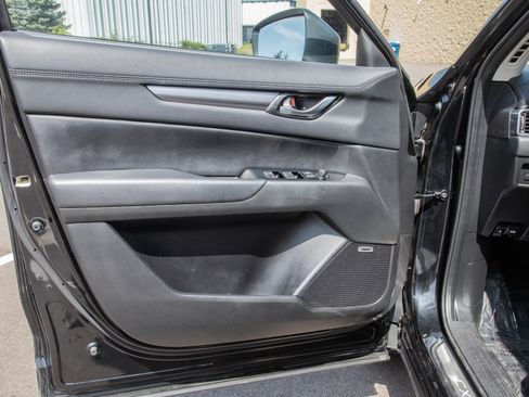 Used 2018 MAZDA CX-5 Touring w/ Preferred Equipment Package AWD/4WD image 19