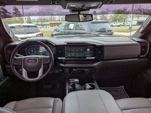 Used 2023 GMC Sierra 1500 SLT w/ SLT Convenience Package image 10