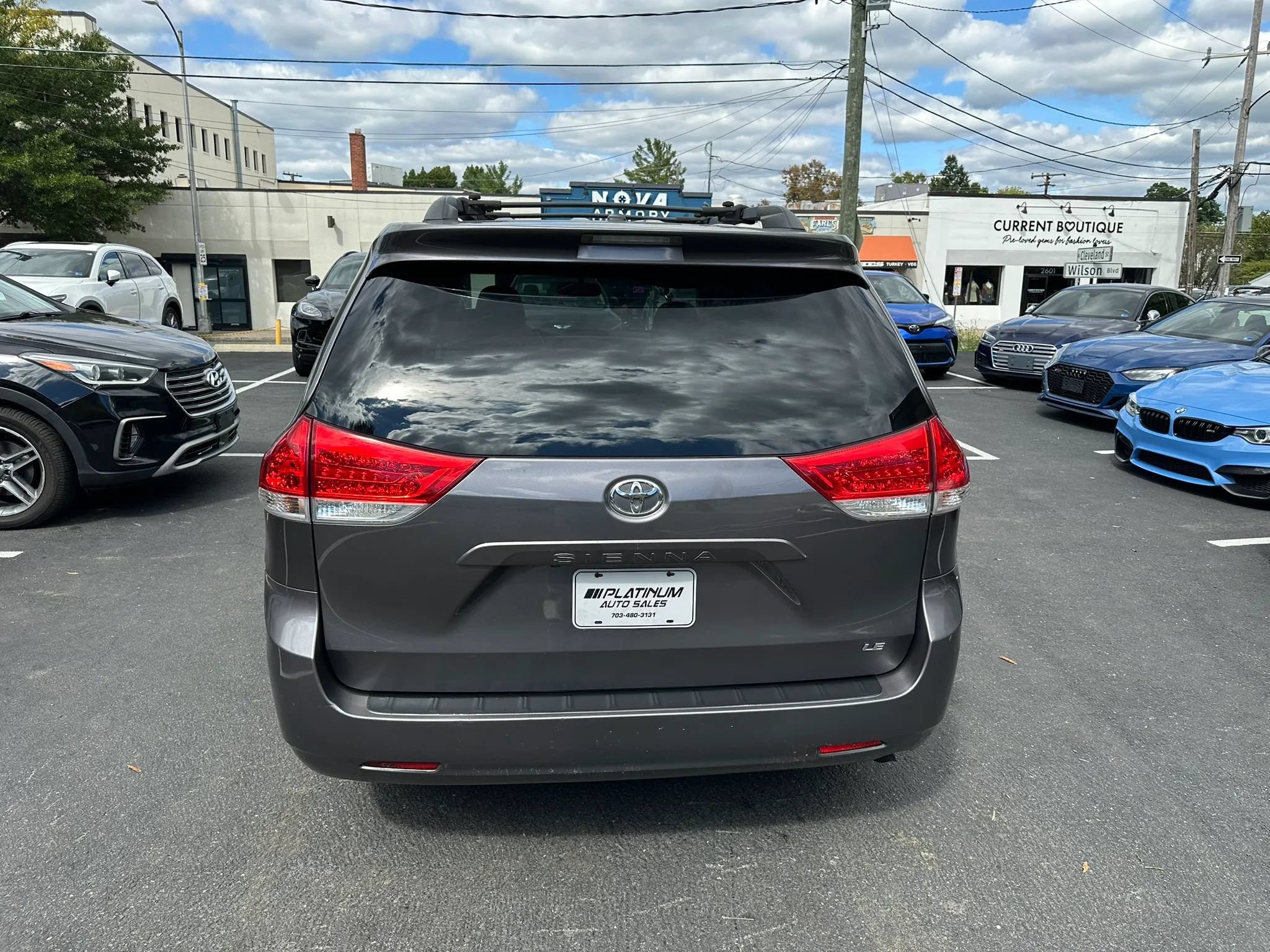 Used 2011 Toyota Sienna LE FWD image 6